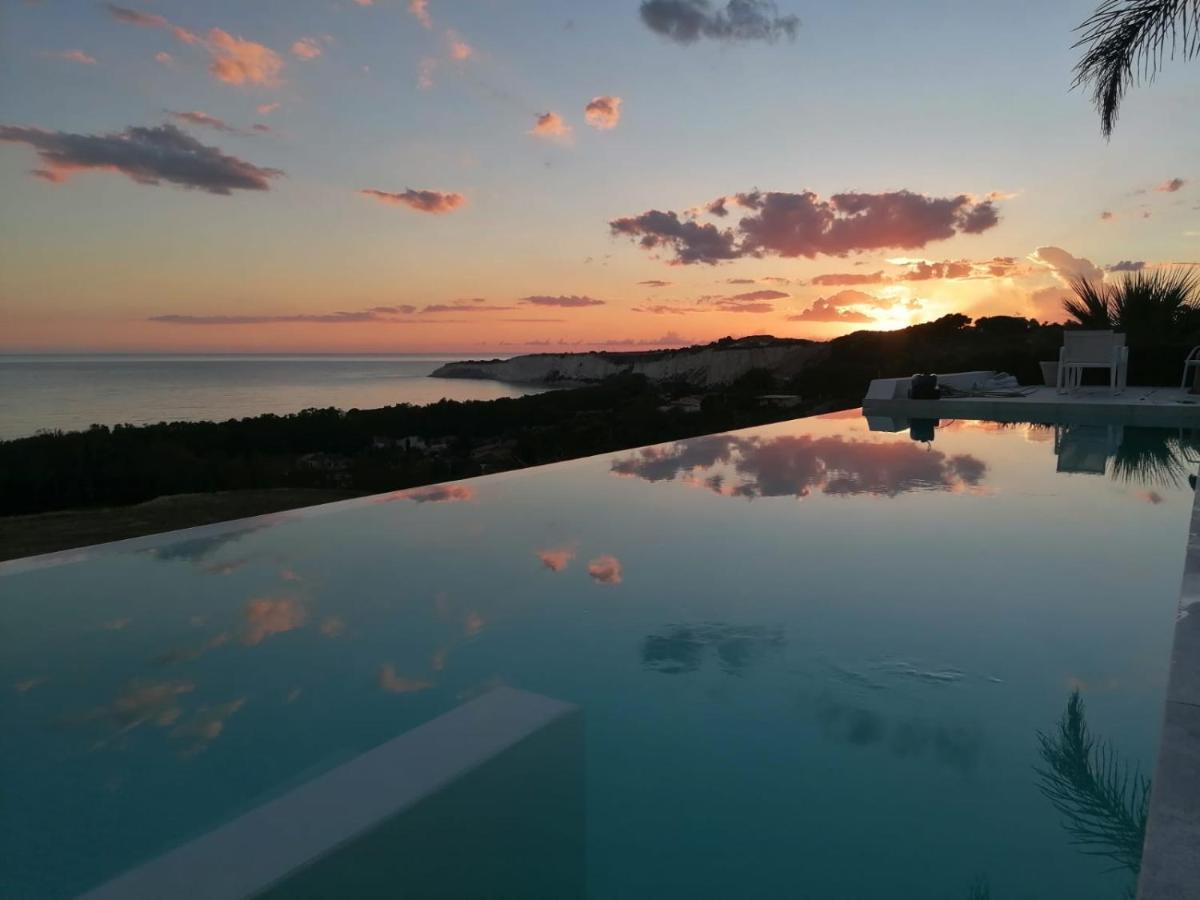 Villa con piscina immersa nel MARE Eraclea Minoa Esterno foto