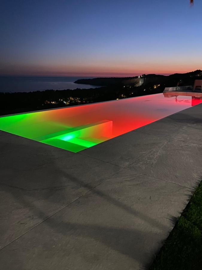 Villa con piscina immersa nel MARE Eraclea Minoa Esterno foto